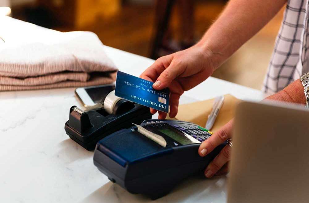 How do I connect a payment terminal?