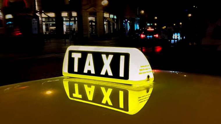 Which payment terminal to choose for your Taxi and VTC?